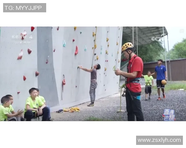 南京攀岩队与广州攀岩队赛后复盘分析团队意识与战术执行的深度探讨 南京攀岩队与广州攀岩队赛后复盘分析团队意识与战术执行的深度探讨